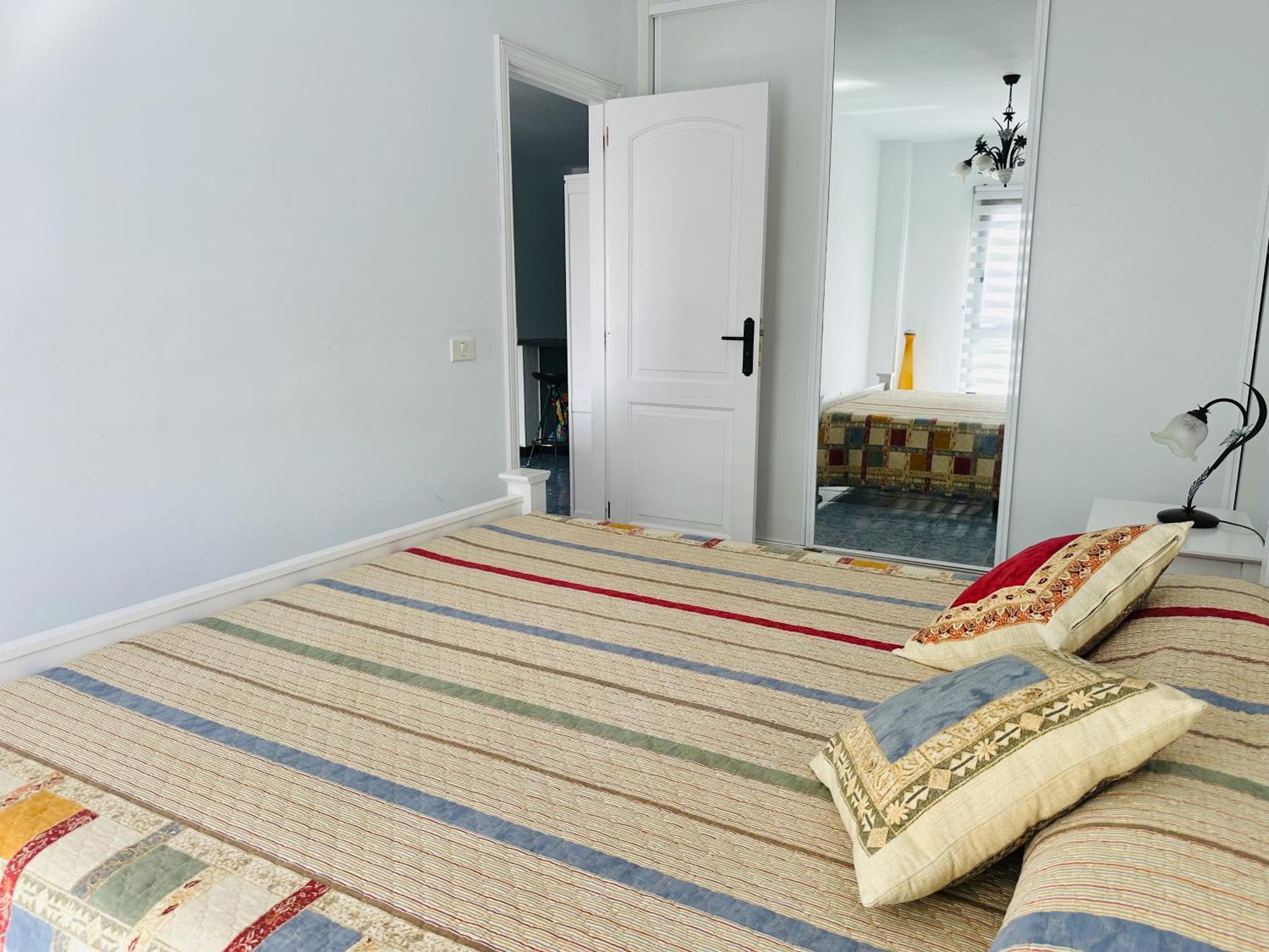Pambnb - Chic Beachside Apartment Playa San Juan المظهر الخارجي الصورة