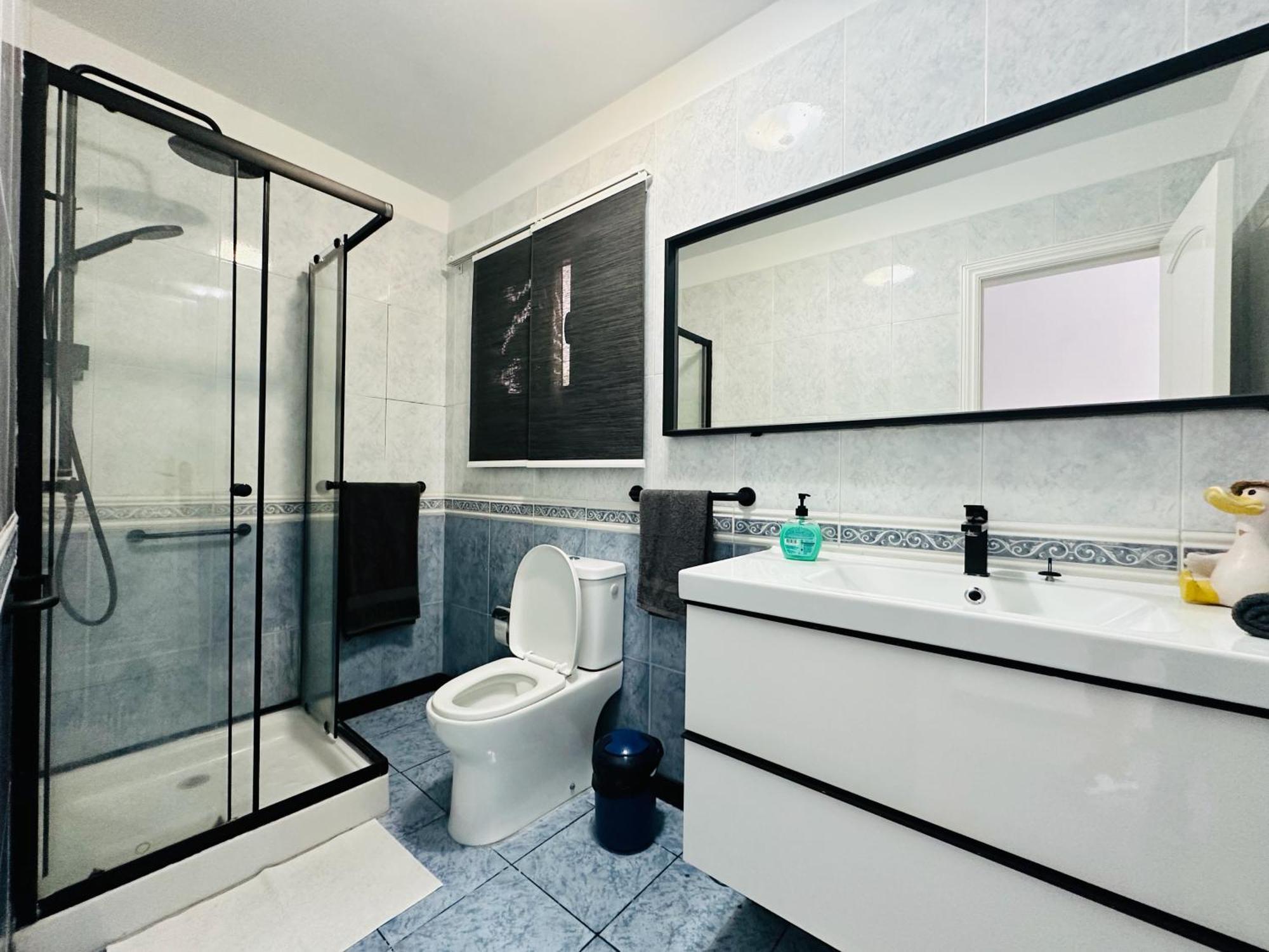 Pambnb - Chic Beachside Apartment Playa San Juan المظهر الخارجي الصورة