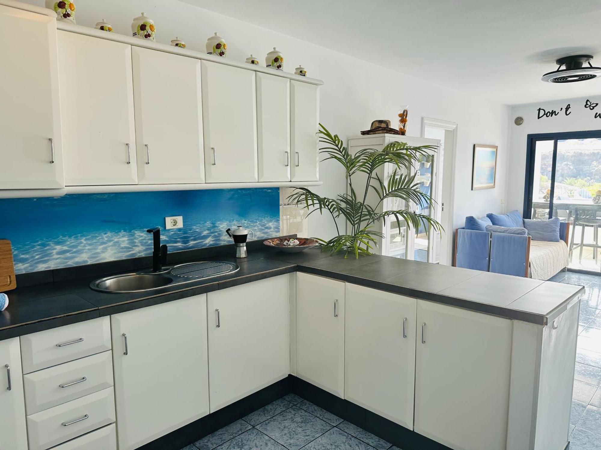 Pambnb - Chic Beachside Apartment Playa San Juan المظهر الخارجي الصورة